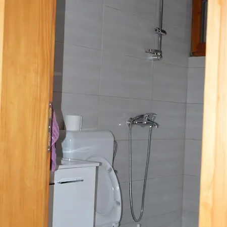 Casa de Férias Mara - Secluded House With Breathtaking View- Seline, Starigrad Paklenica Seline