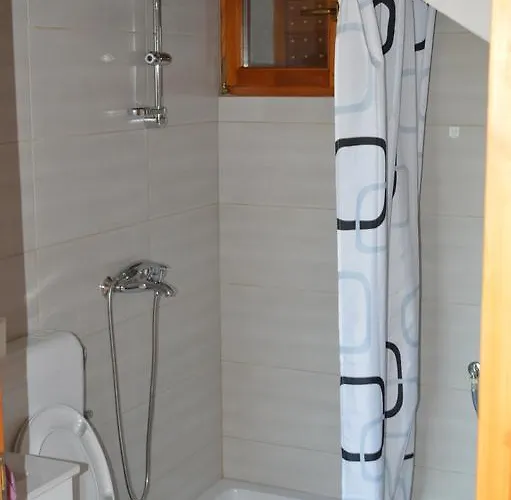 Mara - Secluded House With Breathtaking View- Seline, Starigrad Paklenica Feriehus
