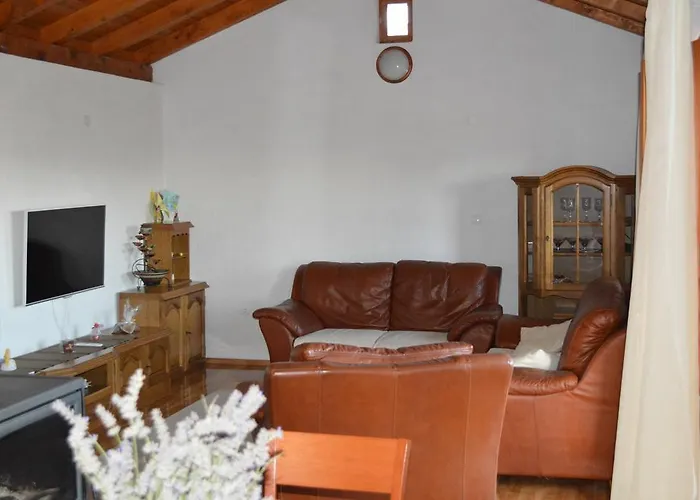 Mara - Secluded House With Breathtaking View- Seline, Starigrad Paklenica Feriehus *