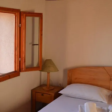 Nyaraló Mara - Secluded House With Breathtaking View- Seline, Starigrad Paklenica Seline