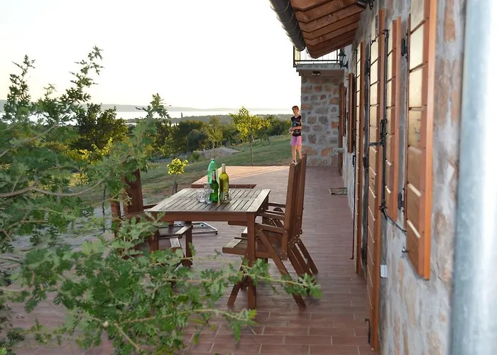 Дом отдыха Mara - Secluded House With Breathtaking View- Seline, Starigrad Paklenica Селине